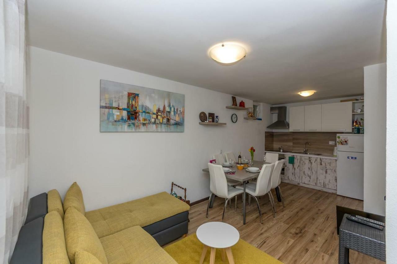 Dalmatinska Kuca Blanka Villa Kaštela Buitenkant foto