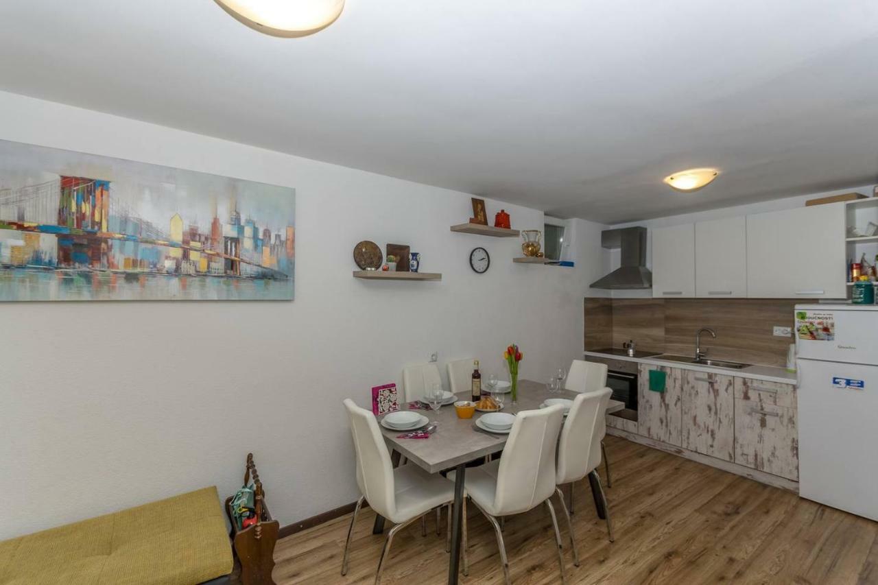 Dalmatinska Kuca Blanka Villa Kaštela Buitenkant foto