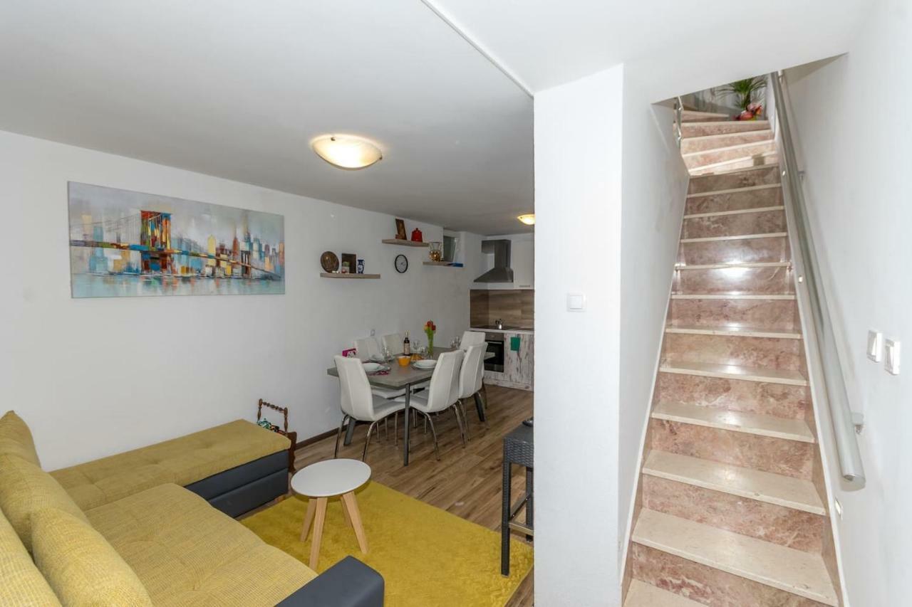 Dalmatinska Kuca Blanka Villa Kaštela Buitenkant foto