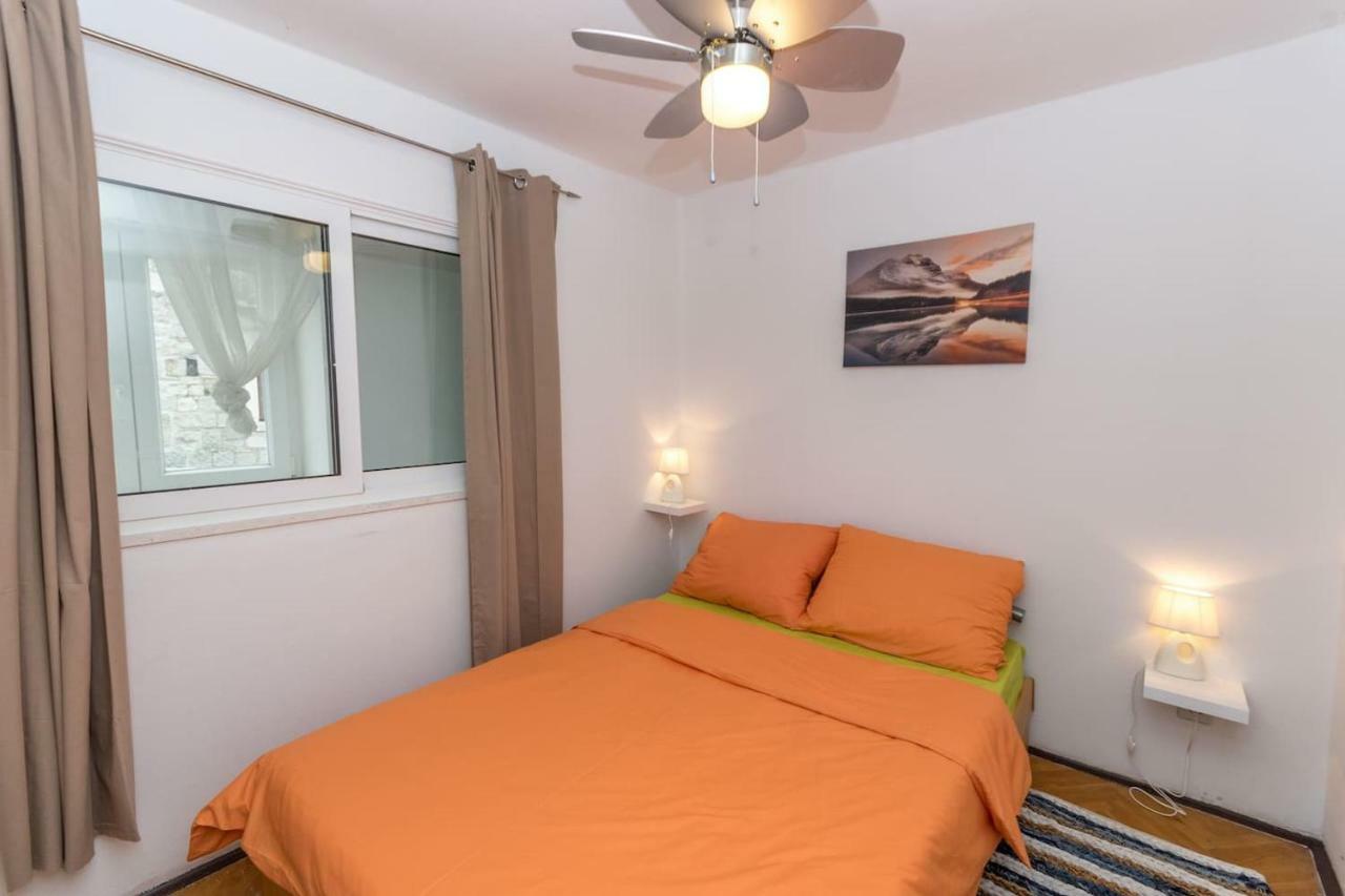 Dalmatinska Kuca Blanka Villa Kaštela Buitenkant foto